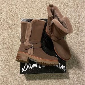 Brand new never worn Sam Edelman boots!